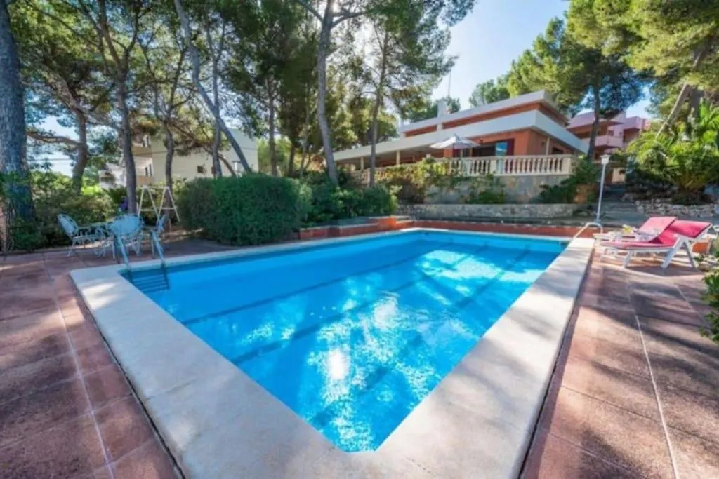 Villa Marta, A Fantastic Holiday Home By The Sea location